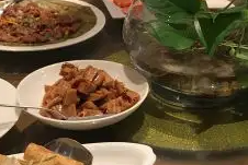 餐飲行業(yè)如何通過品牌策劃把握行業(yè)領先地位和競爭力